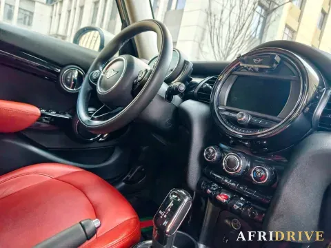 2021 MINI MINI 14