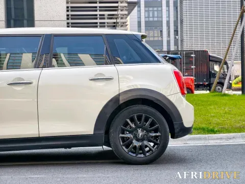 2021 MINI MINI 7