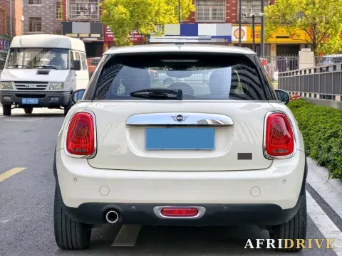 2021 MINI MINI 8