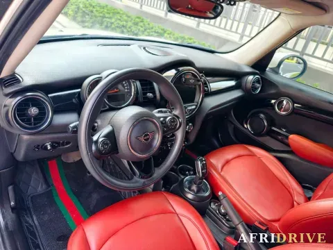 2021 MINI MINI 10