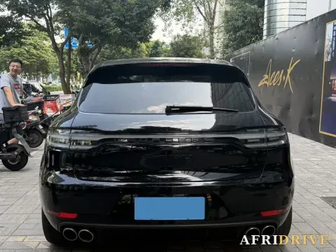 2018 Porsche Macan 4