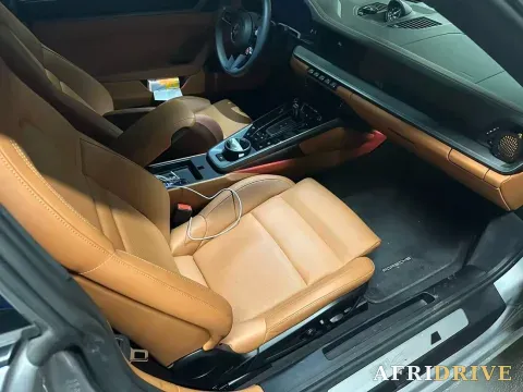 2025 Porsche 911 2