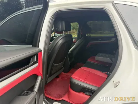 2024 Porsche Cayenne 9
