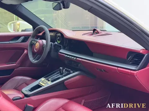 2020 Porsche 911 6