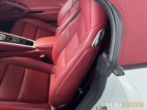 2023 Porsche 718 2