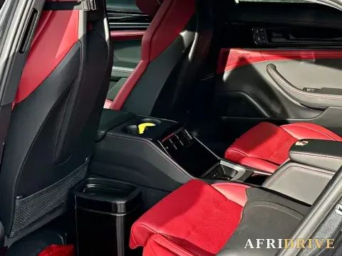 2024 Porsche Panamera 9