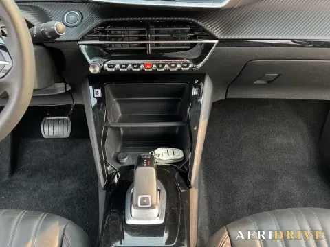 2022 Peugeot 2008 16