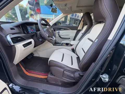 2019 Bestune T77 3