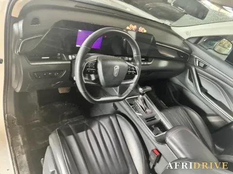 2022 Bestune T55 3