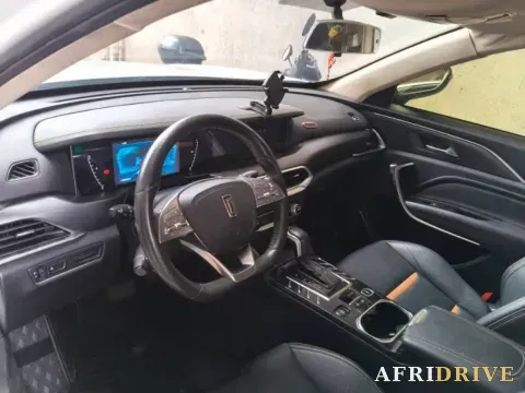2019 Bestune T77 5