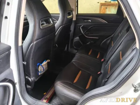 2019 Bestune T77 7