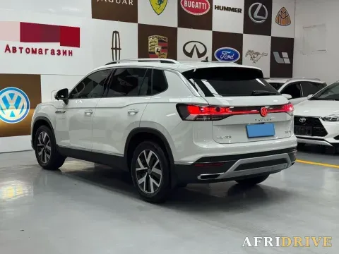 2023 Volkswagen Tayron 4