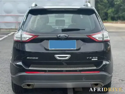 2018 Ford Edge 8