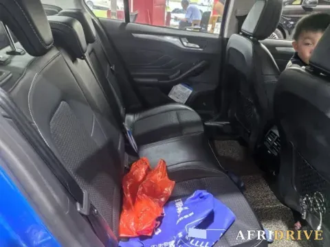 2019 Ford Focus 5
