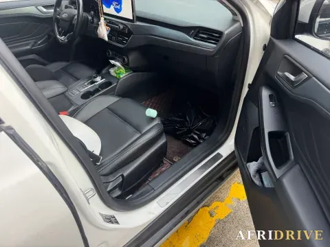 2020 Ford Focus Active 5