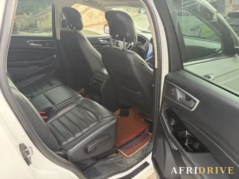 2020 Ford Edge 4
