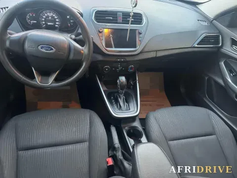 2019 Ford Escort 6