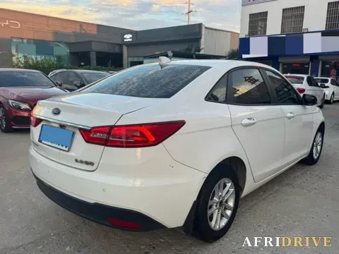 2019 Ford Escort 9