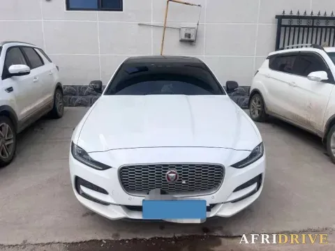 2020 Jaguar XEL 5