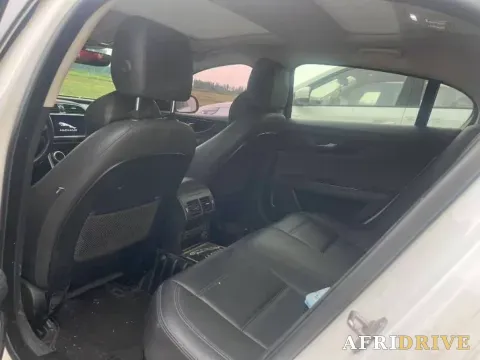 2020 Jaguar XEL 7