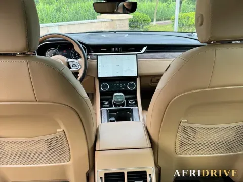 2025 Jaguar XFL 6