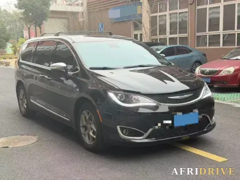 2017 Chrysler Pacifica 3
