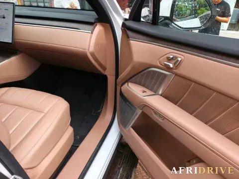 2025 ONVO L90 6