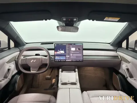 2025 ONVO L60 8