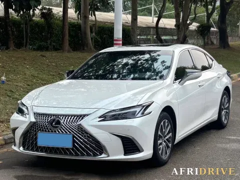 2025 Lexus ES