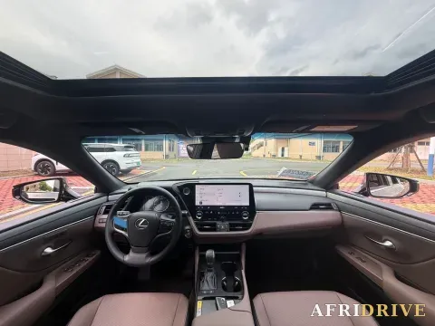 2025 Lexus ES 6