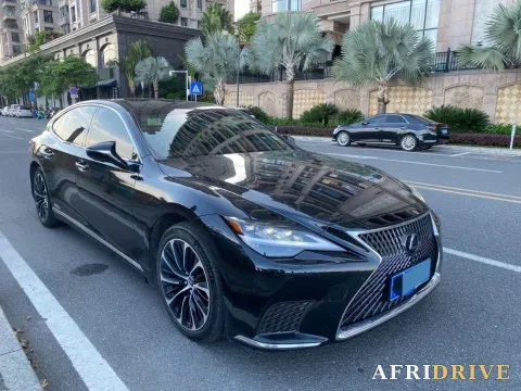 2021 Lexus LS 2