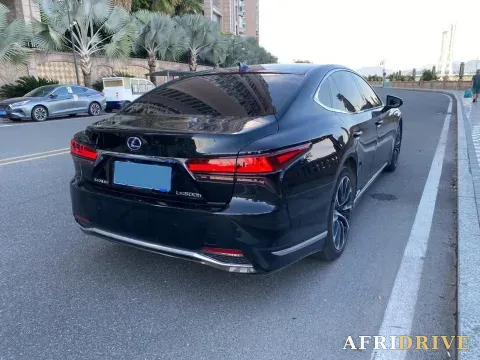 2021 Lexus LS 7