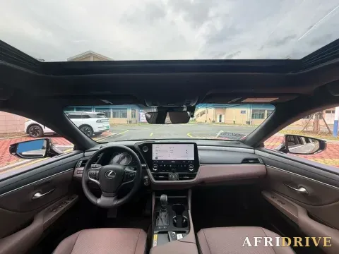 2025 Lexus ES 4