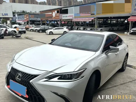 2023 Lexus ES