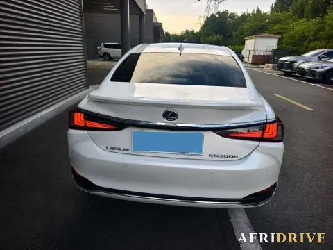 2022 Lexus ES 5