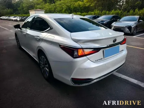 2022 Lexus ES 6
