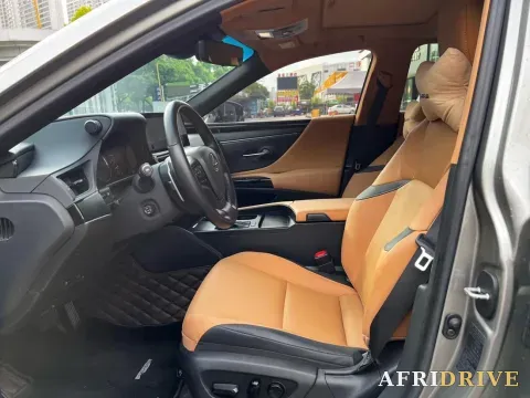 2022 Lexus ES 3