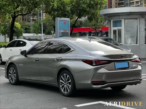 2022 Lexus ES 9