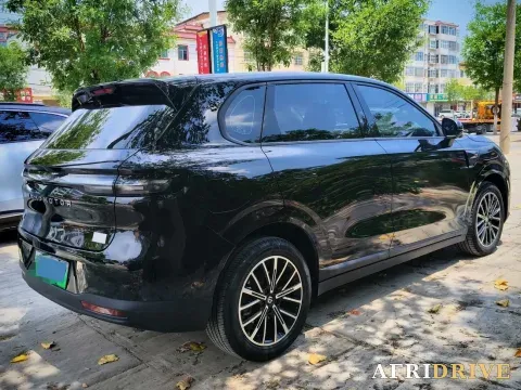 2025 Leapmotor B10 8