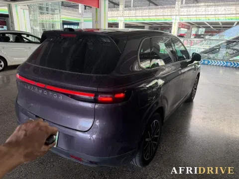 2025 Leapmotor B10 4