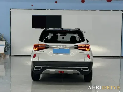 2021 Kia KX3 5