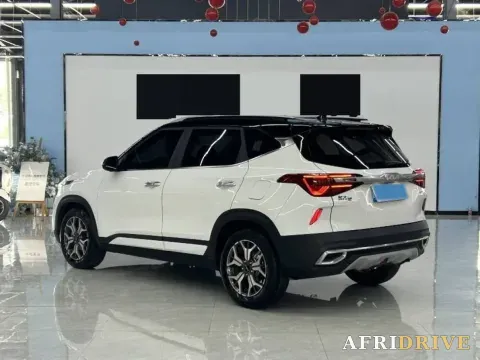 2021 Kia KX3 6