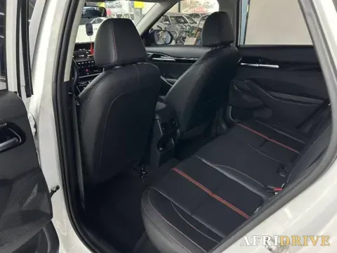 2021 Kia KX3 8