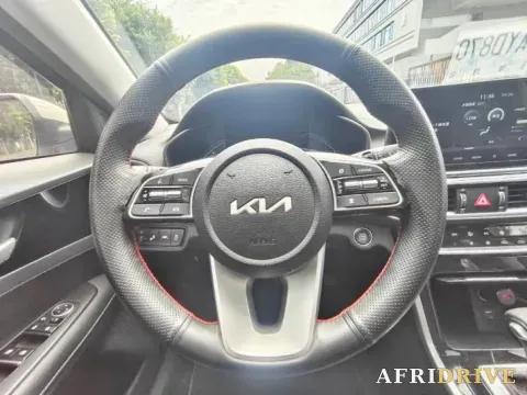 2021 Kia K3 8