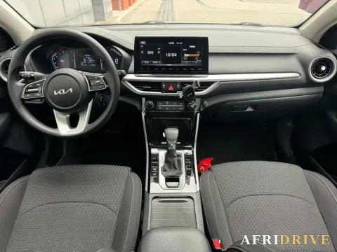 2021 Kia K3 8
