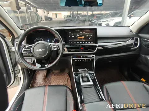 2021 Kia KX3 7
