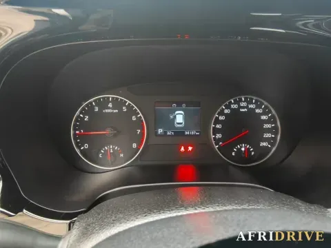 2021 Kia KX3 8