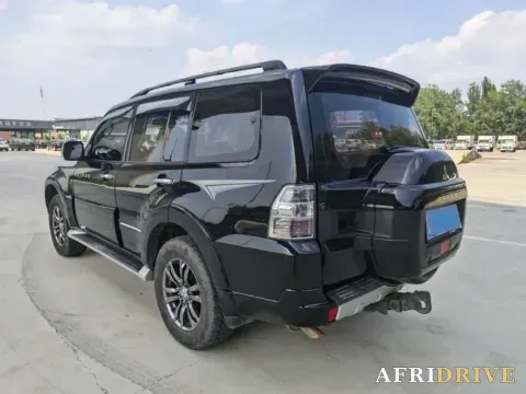 2018 Mitsubishi Pajero 6
