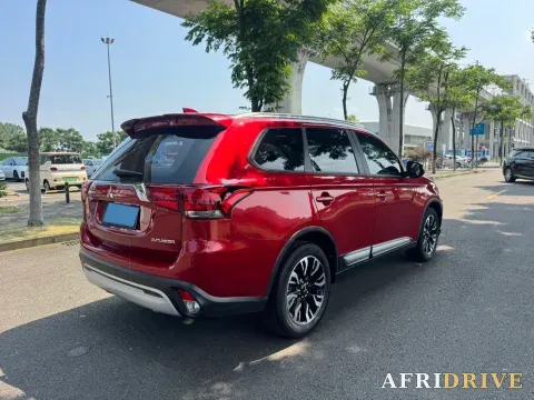 2019 Mitsubishi Outlander 9
