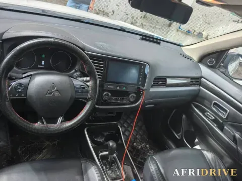 2019 Mitsubishi Outlander 3